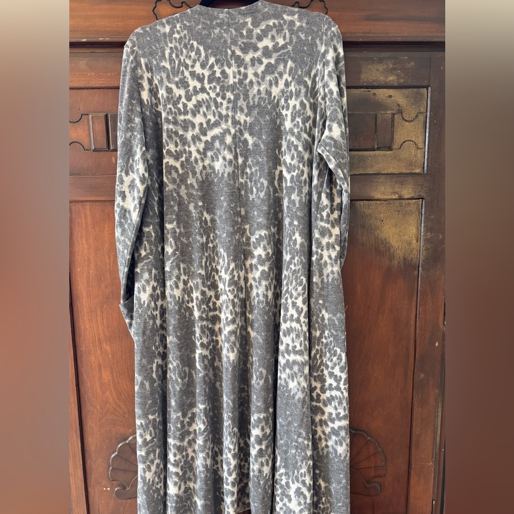 Lularoe Gray Leopard Print Cardigan - image 5